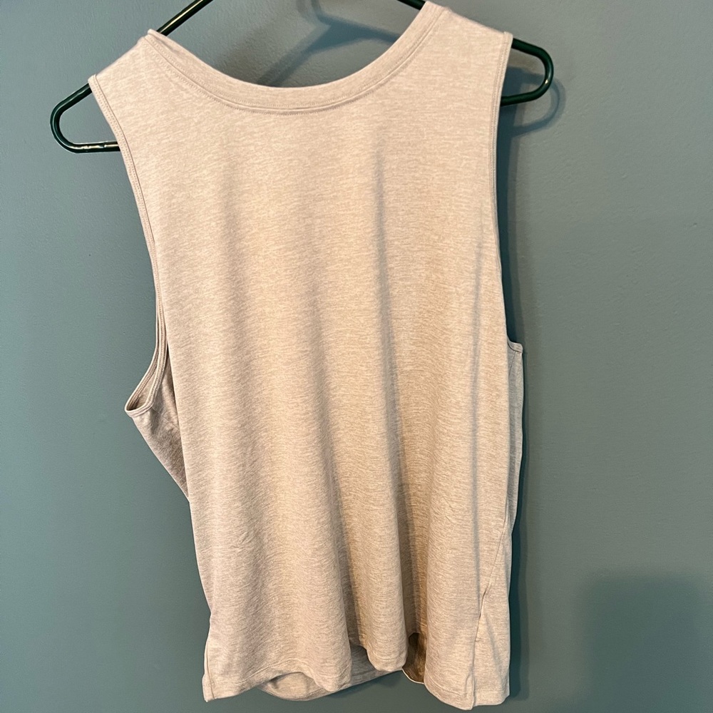 NWT Fabletics Blake Open Back Tank Top - Light Grey
